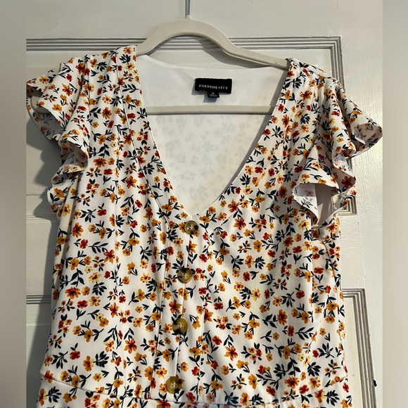 NWOT spring pull on floral dress - Picture 2 of 2